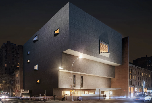 布鲁尔大楼

图源：苏富比
