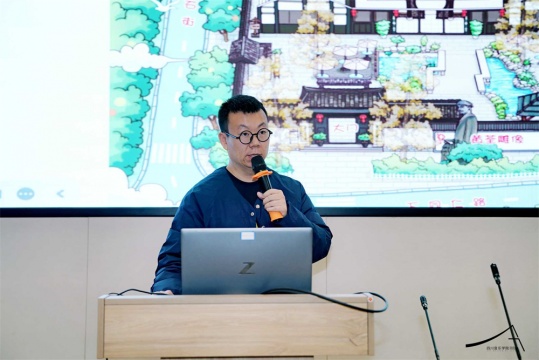 成都市美术馆策展人、展陈部副主任孙晓伟
