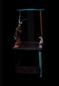 “劳动改造” · 敷色&nbsp;·&nbsp;朽

孔德林

现成品装置（民间旧家具、模特手、朽木、丙烯颜料）

43×51×118&nbsp;cm

2022

&nbsp;
