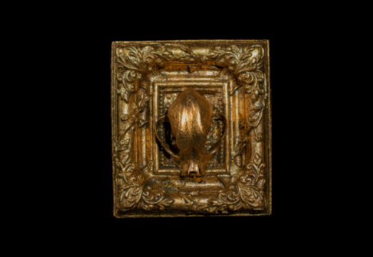 金色思想

孔德林

现成品装置（画框、动物头骨、金箔）

20×19 cm

2020
