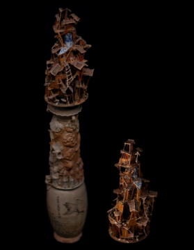 慈恩塔·魂瓶

孔德林

现成品装置（弃物、宋代魂瓶）

13×76&nbsp;cm

2020

&nbsp;
