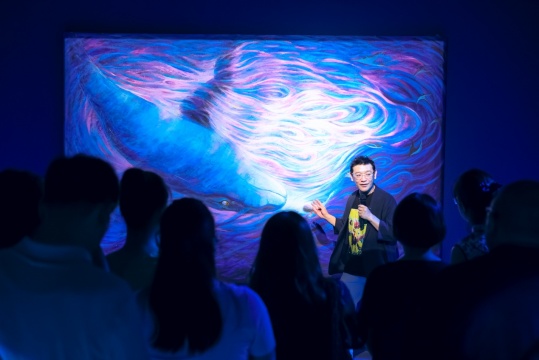 艺术与科幻的巅峰对话：贾伟KK荣获芭莎艺术大奖，作品《涅槃》获卡梅隆盛赞！