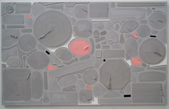 洪浩《往复之二十五》120x192cm油画 塑形材料 画布 2021
