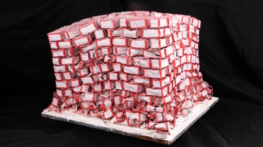 《2015》45cm×36cm×45cm,陶瓷
