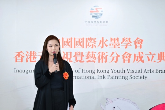 香港艺术家周国心发言
