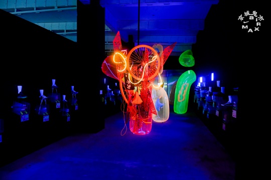 00后策展人把鬼市搬进798：与56位创作者，4晚限时“共创”