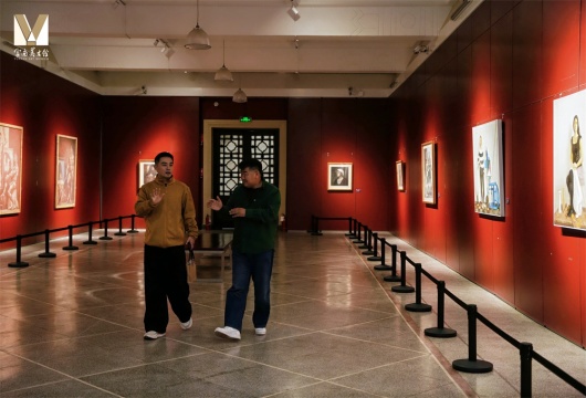 云南美术馆“梦呓者的日记——周章科绘画作品展”揭幕 以三大板块梳理个体艺术之旅