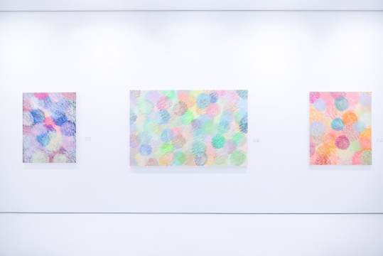 画屏艺术空间开幕彭博个展“之间”，在靠近与偏离之间，看见未完成的美