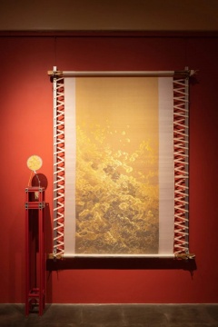《鎏光》桑蚕丝 200x120cm 2026
