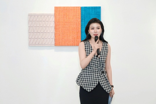 格物致知 肌理观城，赵一峰北京首展「格物」登陆798亘画廊