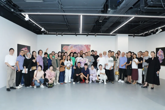 展览开幕式部分到场嘉宾合影
